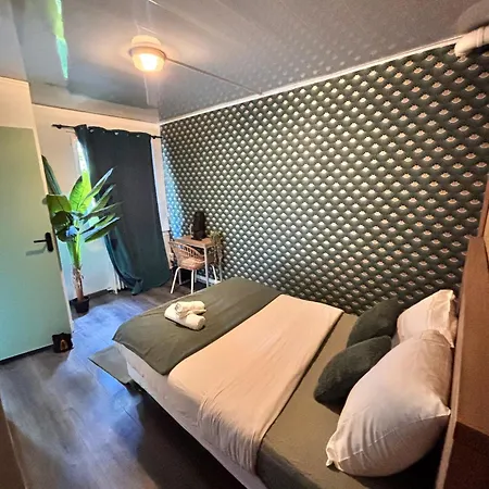 Orion Hotel *